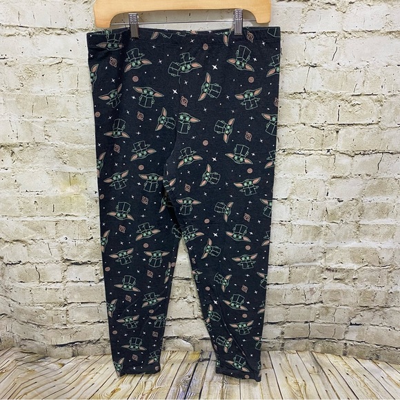 Star Wars Mandalorian Gray Printed Leggings - Picture 1 of 4